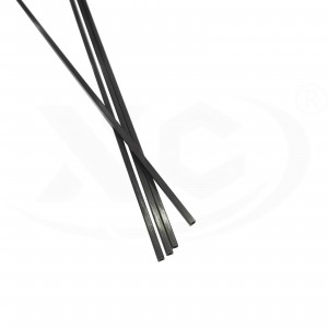 Hiilikuituinen neliöputki, neliönmuotoinen ulkopuolelta ja pyöreä sisältä