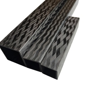 Feadán snáithín carbóin tarraingthe cearnach